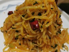 土豆筋-名羊天下陕北横山铁锅炖羊肉(博文路店)