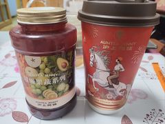 -沪上阿姨·精选茶饮(十一经路店)