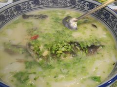 魚頭魚麵-利鸿私宴(南京路步行街店)