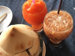 -Dash Teak House