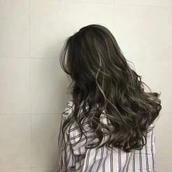 -Miracle集简美发沙龙