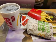 -麦当劳(百联西郊购物中心店)