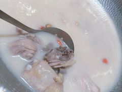 -捞王锅物料理(上海世茂广场店)