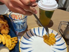 -必胜客(上海华谊新所店)