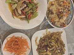 -汗腾格里·风味餐厅(新疆驻京办店)