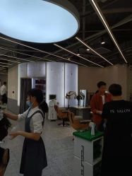 -PE SALON 