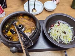秋栗铁棍山药汽锅鸡-云海肴·汽锅鸡·云南代表菜(天山百盛优客店)