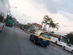 -卷心菜和避孕套餐厅(Pattaya)