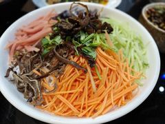 -醉美云南·云南菜主题餐厅(昆明站北京路双龙商场店)