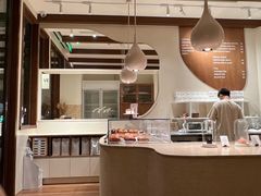 -VERIE BAKEHOUSE