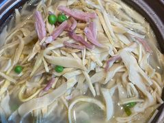 -吴越荣记苏州菜·松鼠桂鱼100%活鱼现做(斜塘老街店)