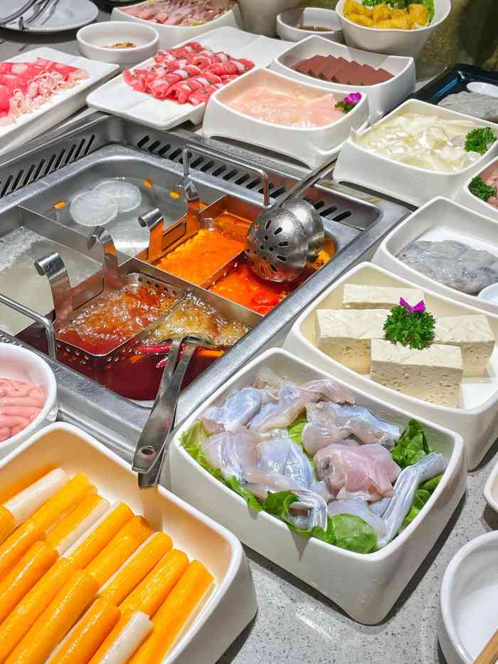 海底捞火锅(汕头苏宁广场店)-"无论什么时候都是满满的样子,大半夜跑