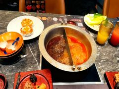 -牛YO寿喜烧·铁板烧和牛火锅自助(市府恒隆店)