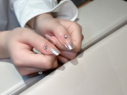 -沫儿·美甲美睫·半永久·皮肤管理