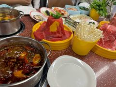 -四囍码头海鲜烧烤自助火锅(外滩南京东路悦荟广场店)