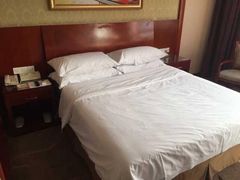 -维也纳酒店(广州京溪南方医院同和地铁站店)