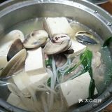 快来尝尝好吃又营养的文蛤龙骨汤面条！