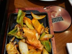 -青瓦餐厅·生鱼片·韩园烤肉(西塔店)