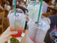 -Chom Cafe and Restaurant