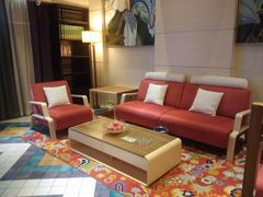 -喜鹊愉家酒店(郑州曼哈顿博览中心地铁站店)