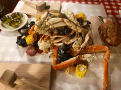 -The Crab Pot Seattle