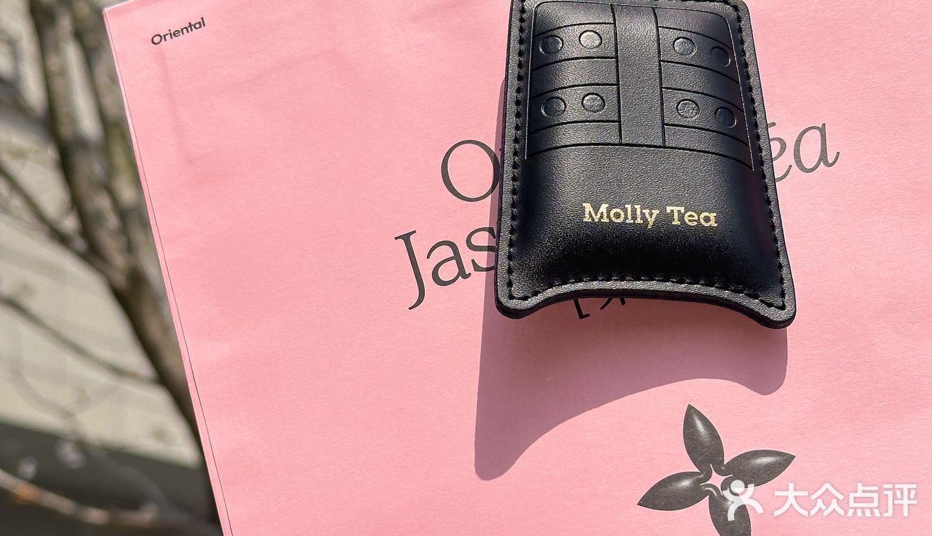 春天的浪漫❗️樱花🌸和奶茶各占一半