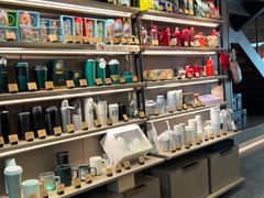 -星巴克臻选(上海今潮8弄店)