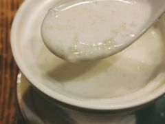 牛奶炖官燕-黄祥华养生堂·炖汤·营养蒸饭(岭南天地店)