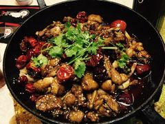 -鲁小三·大骨自助(金山总店)