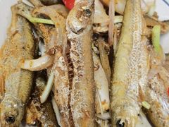 -芦茨金富饭庄·25年老字号·专做稻草鸡