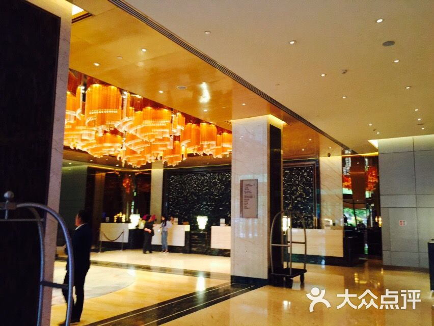 郑州希尔顿酒店餐厅图片