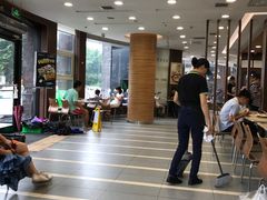 大堂-魏家凉皮(科技三路店)