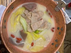 -成都你六姐·牛肉冒菜(上海陆悦汇店)