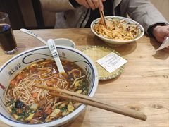 -陇上秦轩西安biangbiang面(朝龙汇店)
