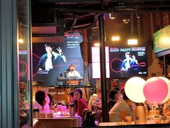 -胡桃里乐队酒馆(广州塔店)