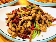 干煸鱿鱼须-肘子酥·天津捞面(德云社店)