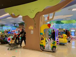 -莫莉幻想儿童乐园(三河燕郊永旺店)