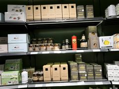-雅典机场免税店