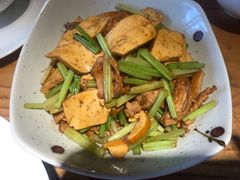 -唐伯虎新派湘菜馆(石夏时代广场店)