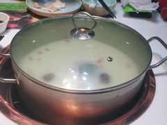 -洪氏嗨捞·猪肚鸡火锅(阳光天地店)