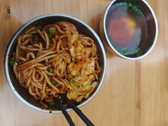 素椒杂酱面-左撇子私房面