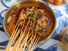 乐山串串香-川流不息·地道川菜·小龙虾(新松江路店)