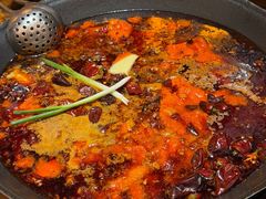 -旧街市鲜货老火锅(大光路店)