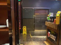 -七欣天香辣蟹火锅(上海银亿滨江店)