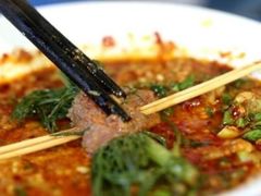 -马路边边串串香形象店(磐石路店)