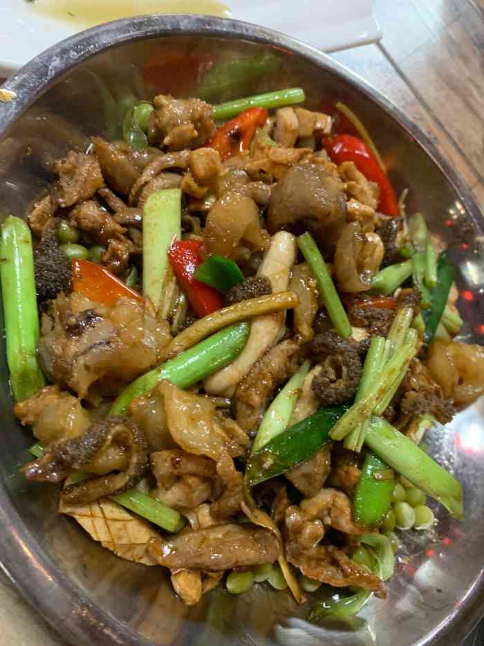 牛三宝汤第一次紫苏炒牛杂玉林牛杂图片玉林炒牛杂网红店图片玉林炒