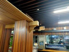 -亮亮面馆(经六路店)