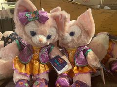 -小镇影院迪士尼小熊Duffy与他的朋友合影地