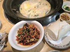 -陈大锅·岳阳鱼馆·地道岳阳菜(美食街店)