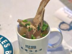 能喝汤的手抓羊排-提雅新疆炒米粉(青岛万象城店)